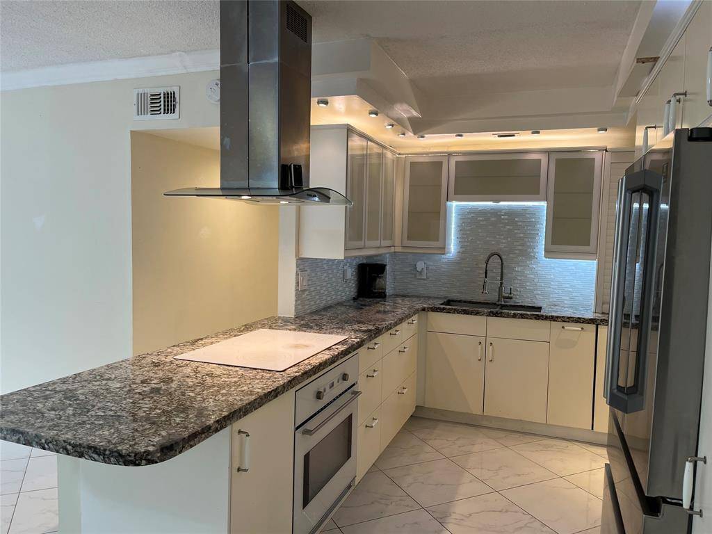 Oakland Park, FL 33311,639 W Oakland Park Blvd #104-D