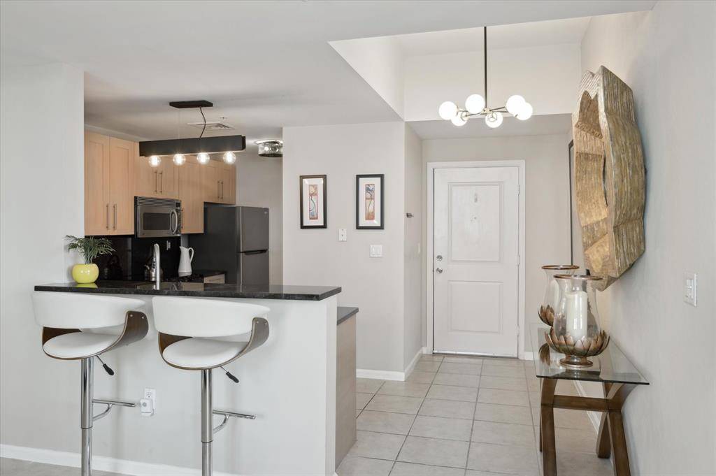 Fort Lauderdale, FL 33301,511 SE 5th Avenue #614