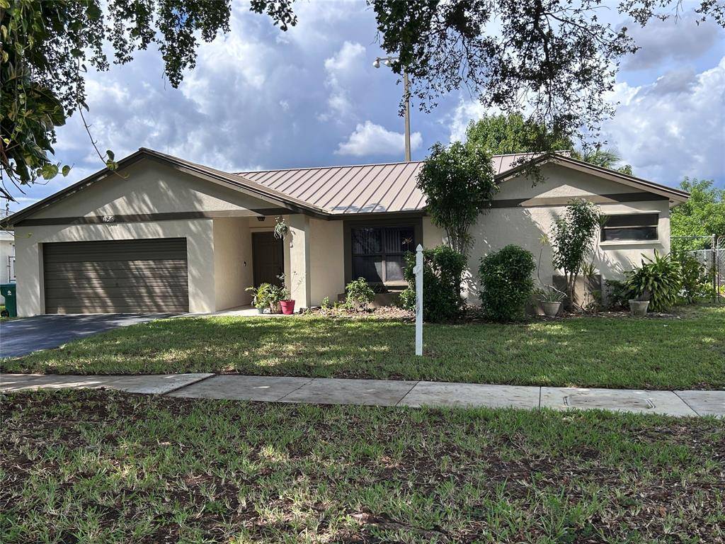Cooper City, FL 33330,11641 SW 50th St