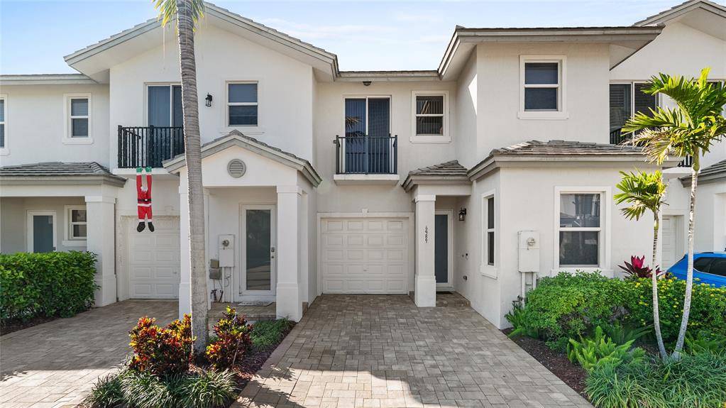Coconut Creek, FL 33073,6989 PINES CIRCLE