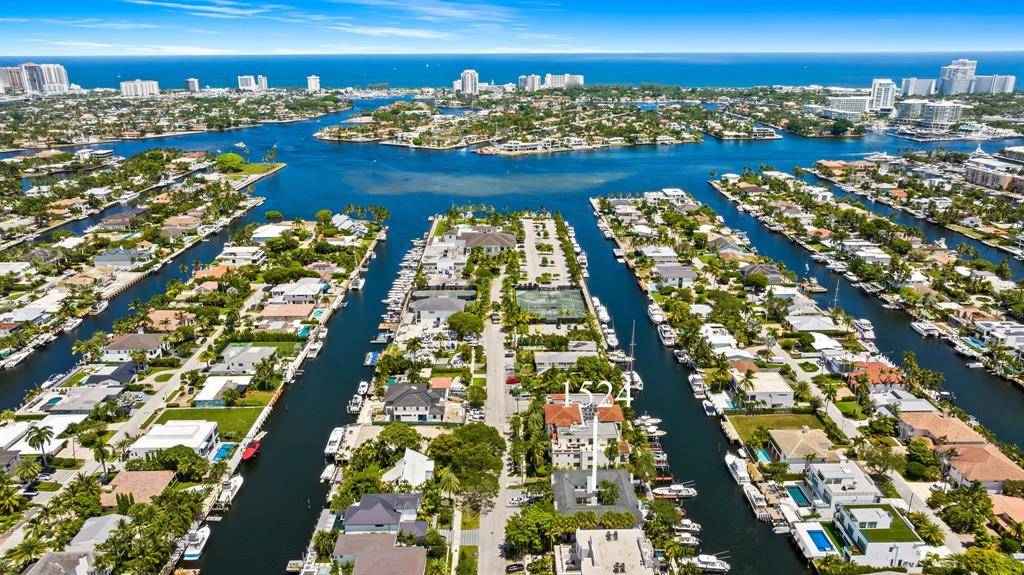 Fort Lauderdale, FL 33316,1524 SE 12th St #1