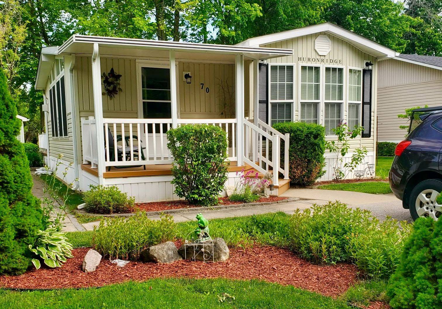 Wasaga Beach, ON L9Z 1X7,70 Topaz ST