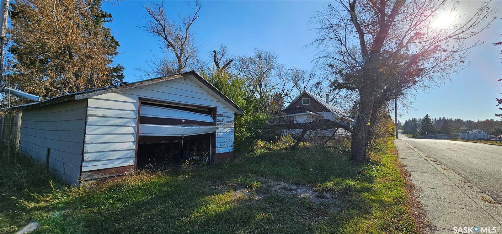 Kelvington, SK S0A 1W0,102 3rd AVENUE E