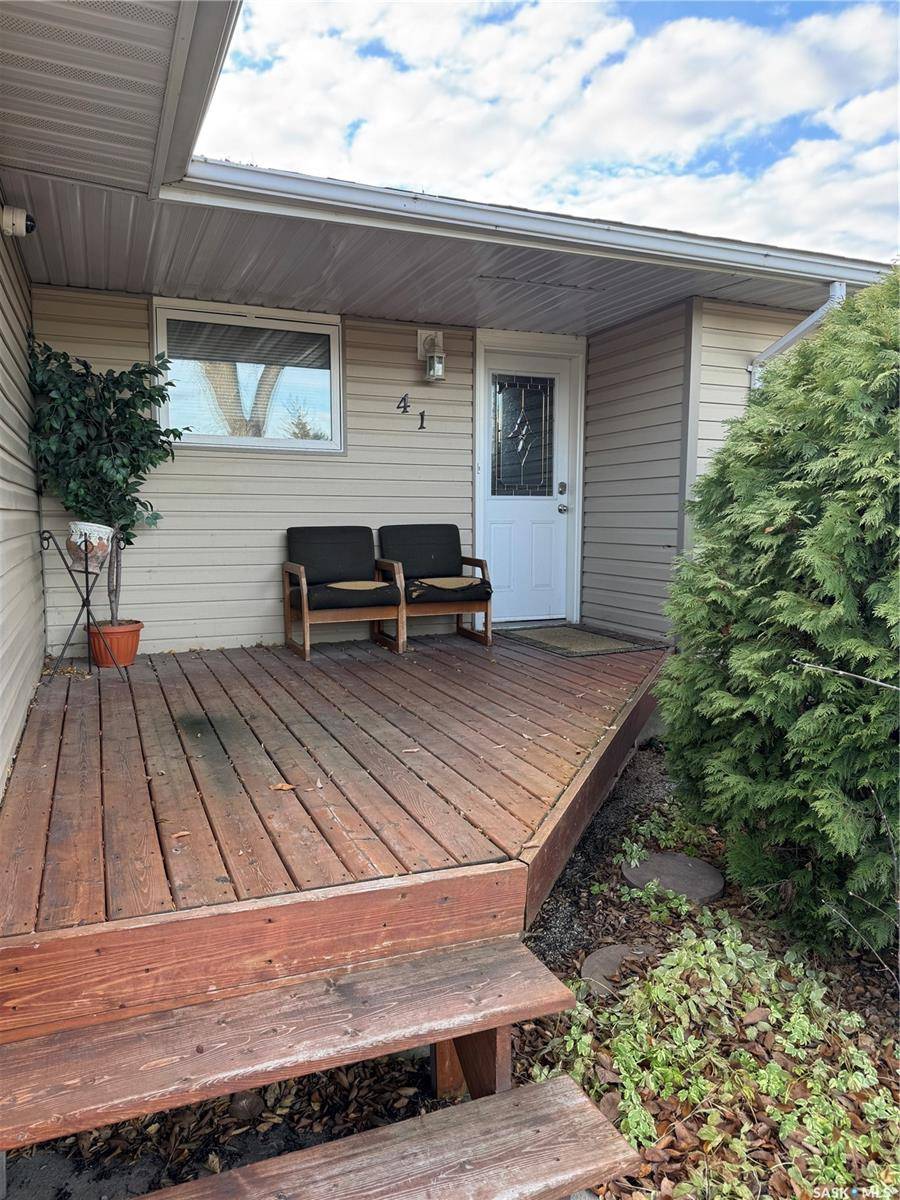 Regina, SK S4R 3Z5,41 HALLERAN CRESCENT