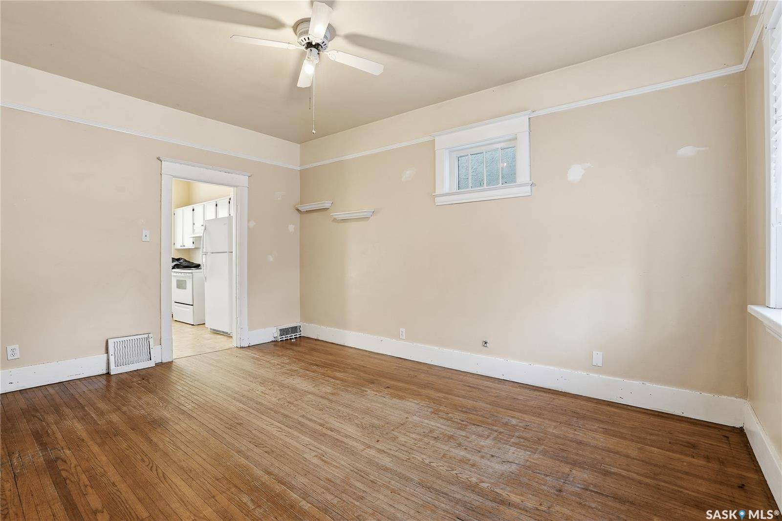 Saskatoon, SK S7M 1Y2,324 I AVENUE S