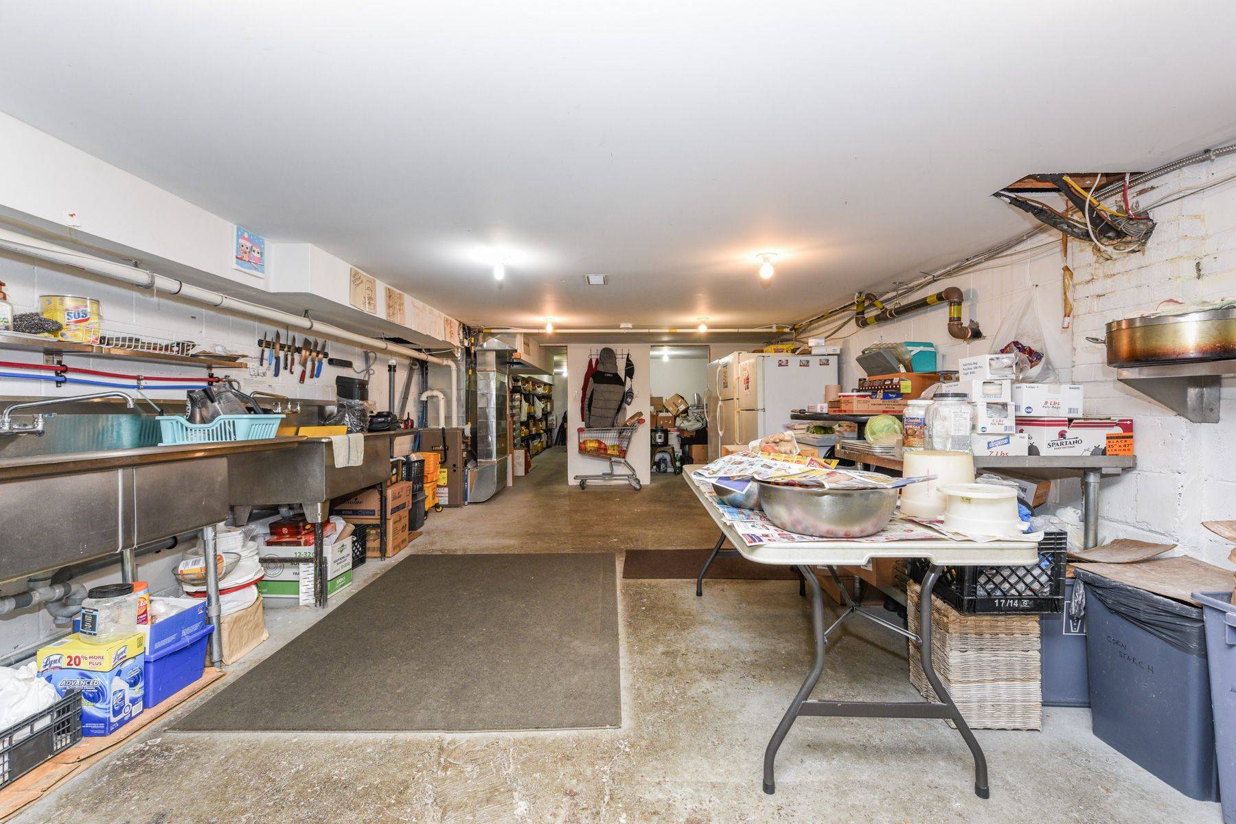 Mississauga, ON L5G 1J6,730 Lakeshore RD E