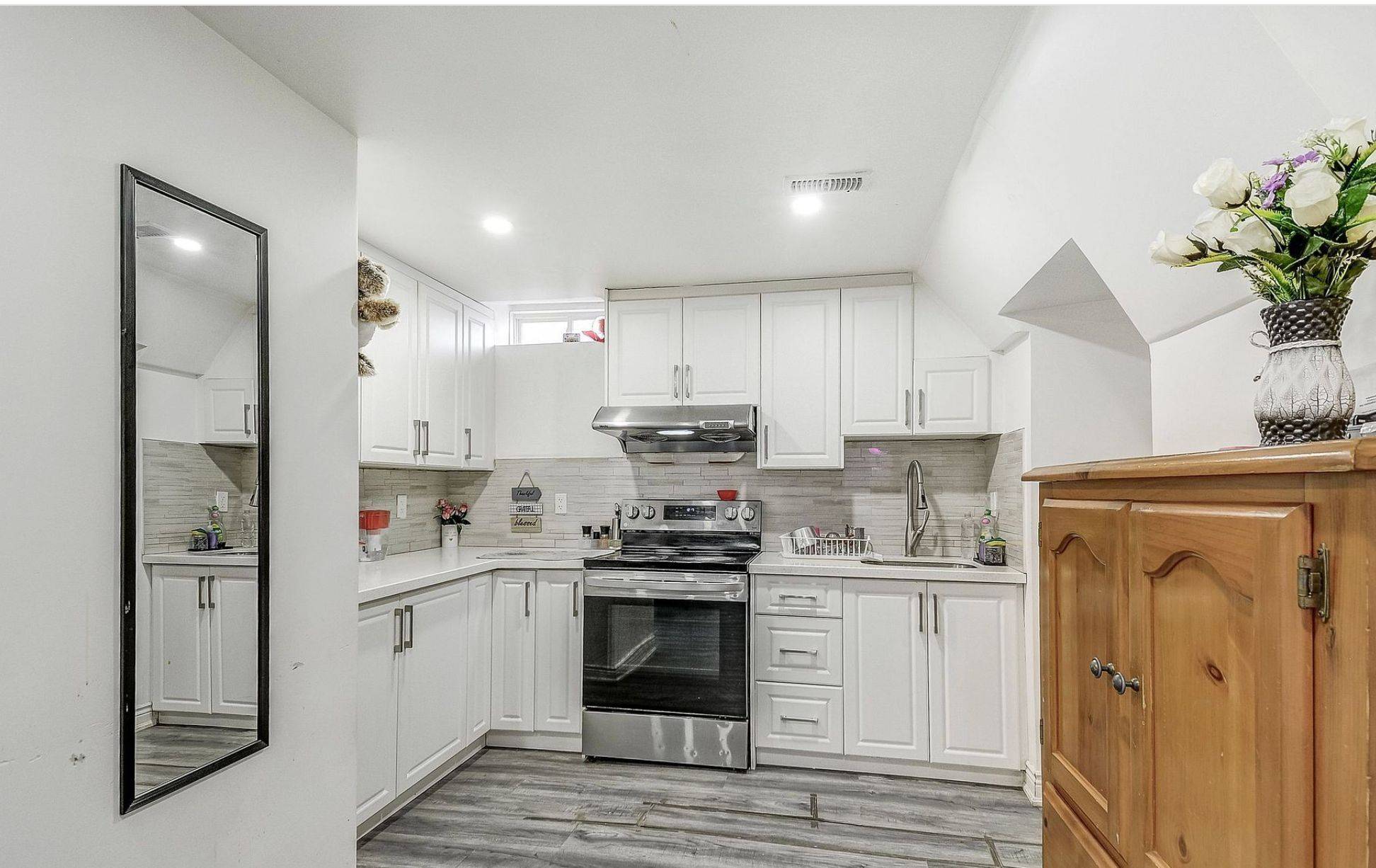 Brampton, ON L7A 3H3,127 Worthington AVE #BASEMENT