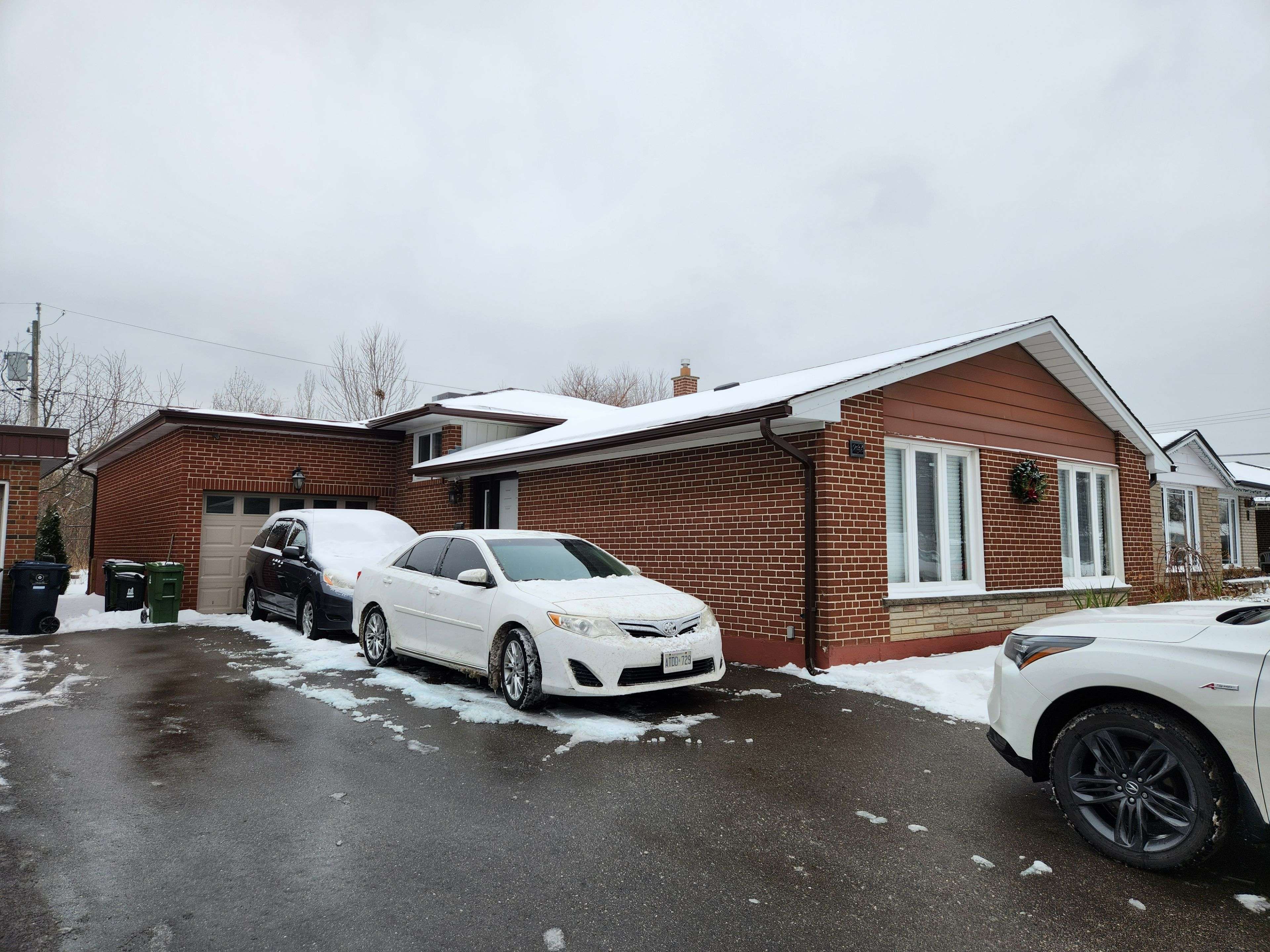 Toronto W09, ON M9R 1Y5,9 Clement RD