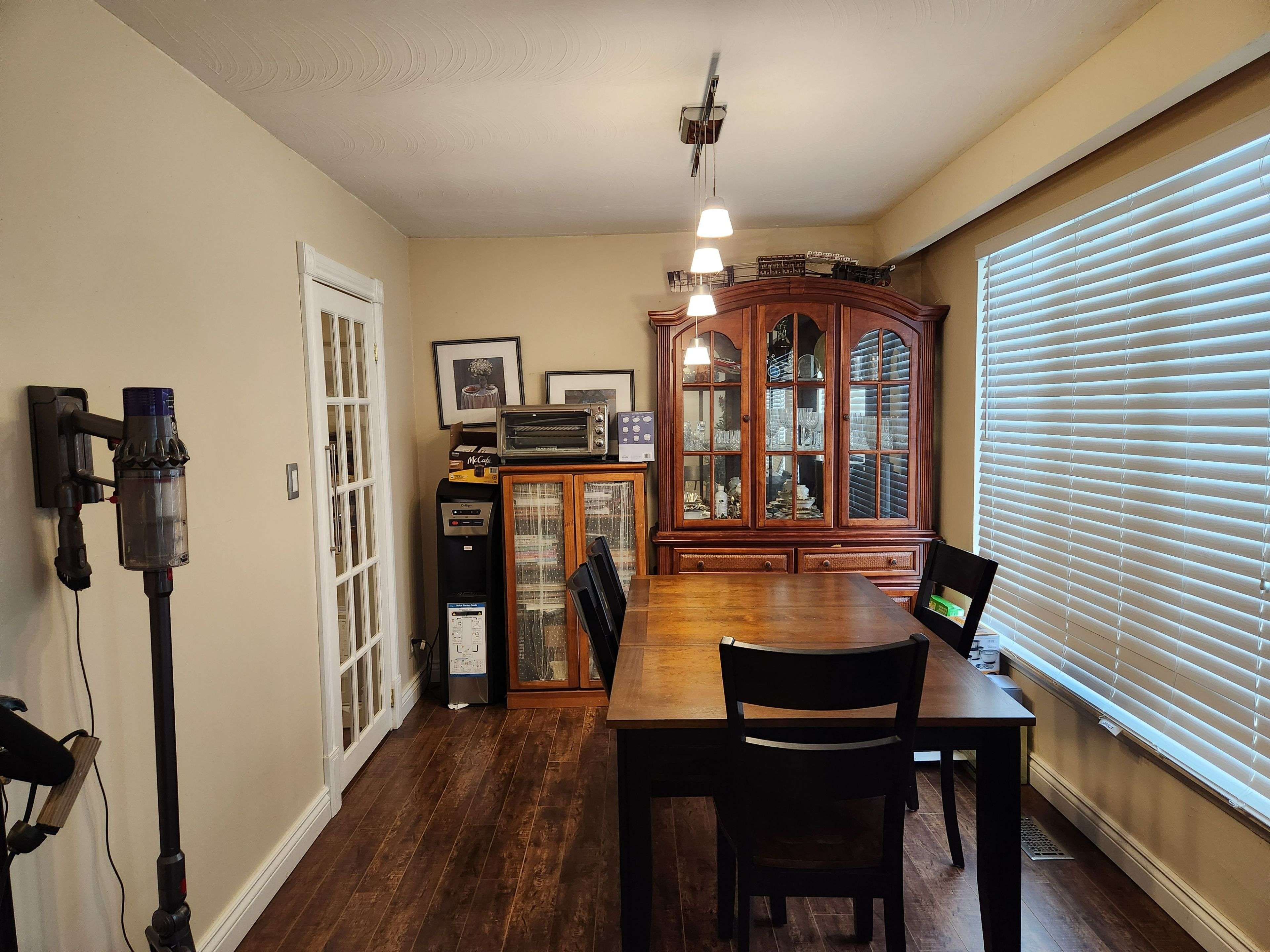 Toronto W09, ON M9R 1Y5,9 Clement RD