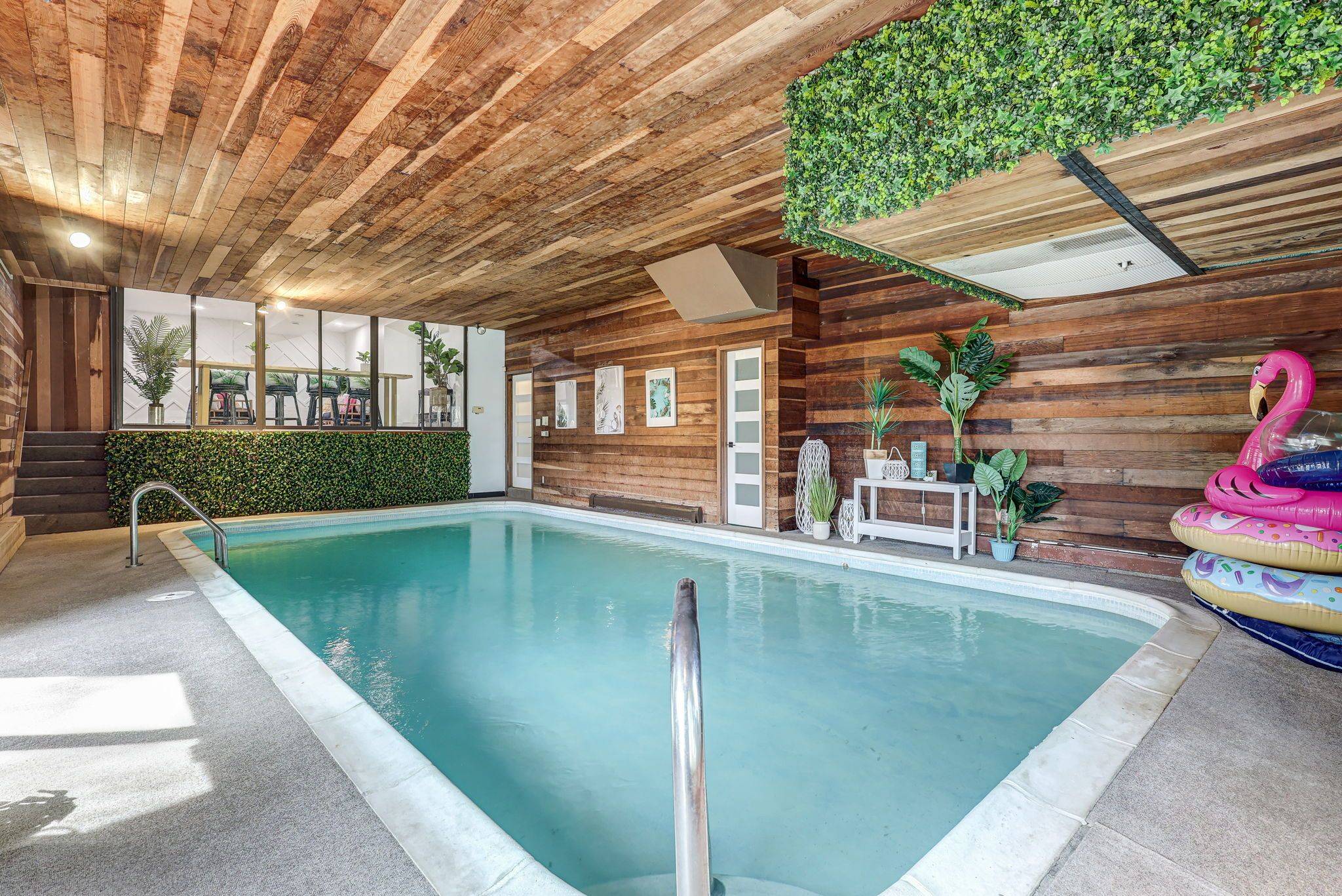 Tillsonburg, ON N4G 2S8,7 Thistle CT