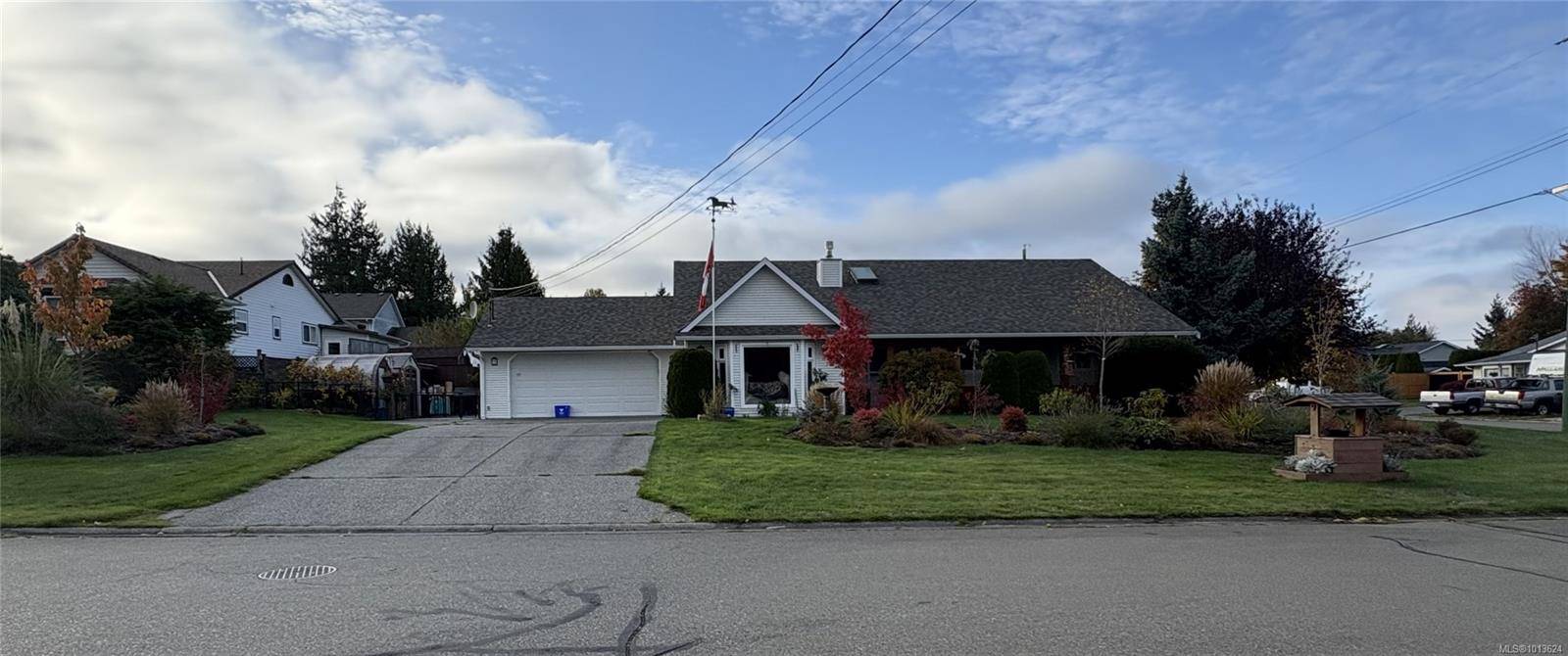 Parksville, BC V9P 2M1,697 Woodburn St