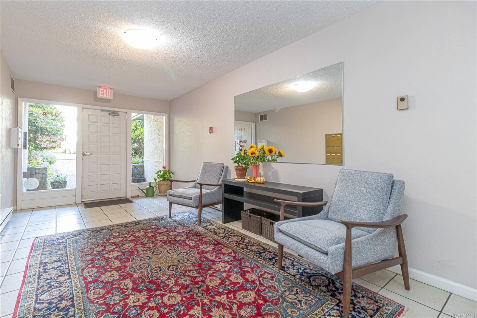 Victoria, BC V8Z 3Z3,924 Cook St #401