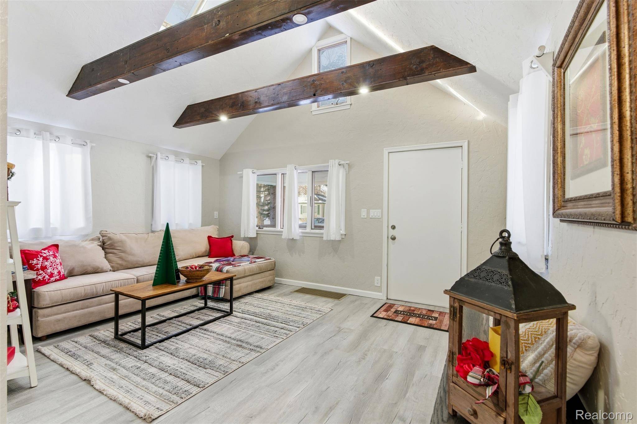 Detroit, MI 48219,17714 Salem ST