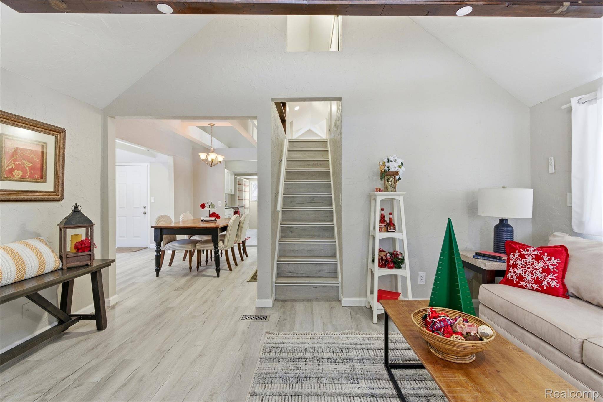 Detroit, MI 48219,17714 Salem ST