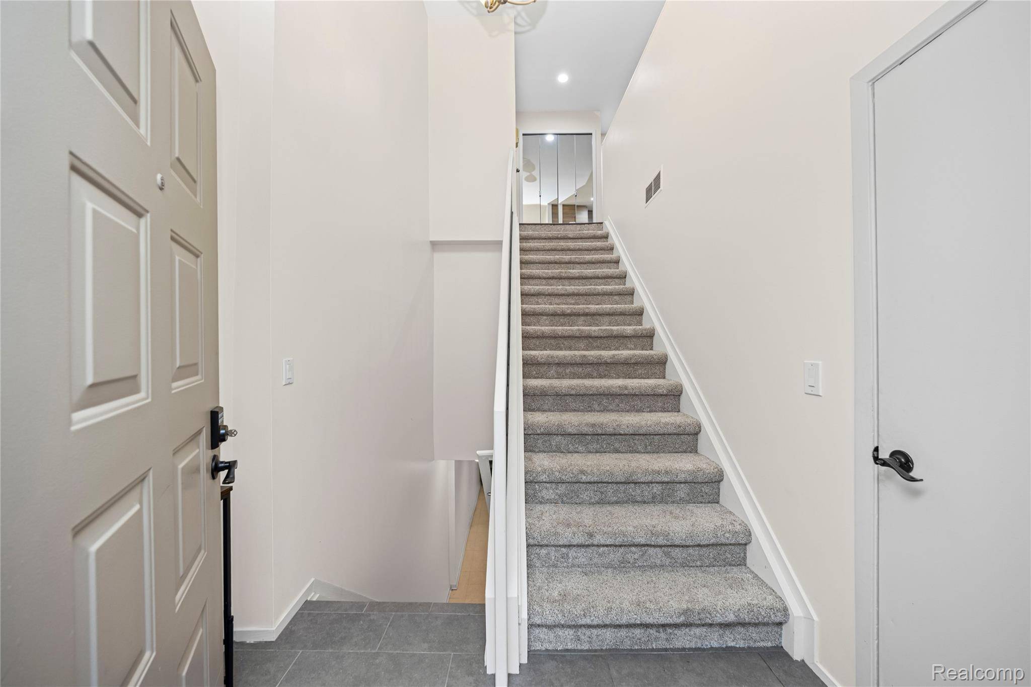 West Bloomfield, MI 48322,6610 Fieldstone CT