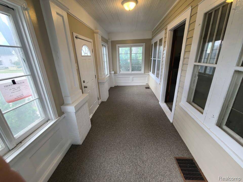 Port Huron, MI 48060,1804 12th ST