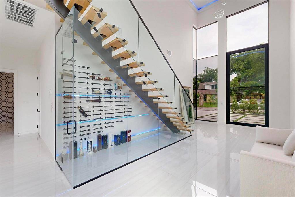 Dallas, TX 75220,3828 Eaton Drive