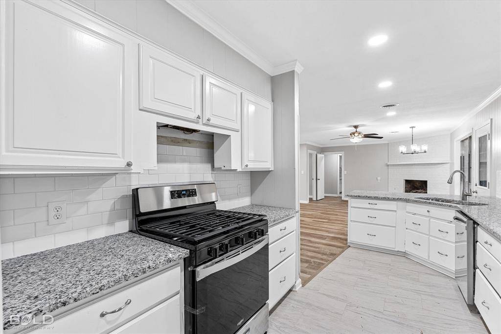 Shreveport, LA 71118,9471 Hemlock Circle