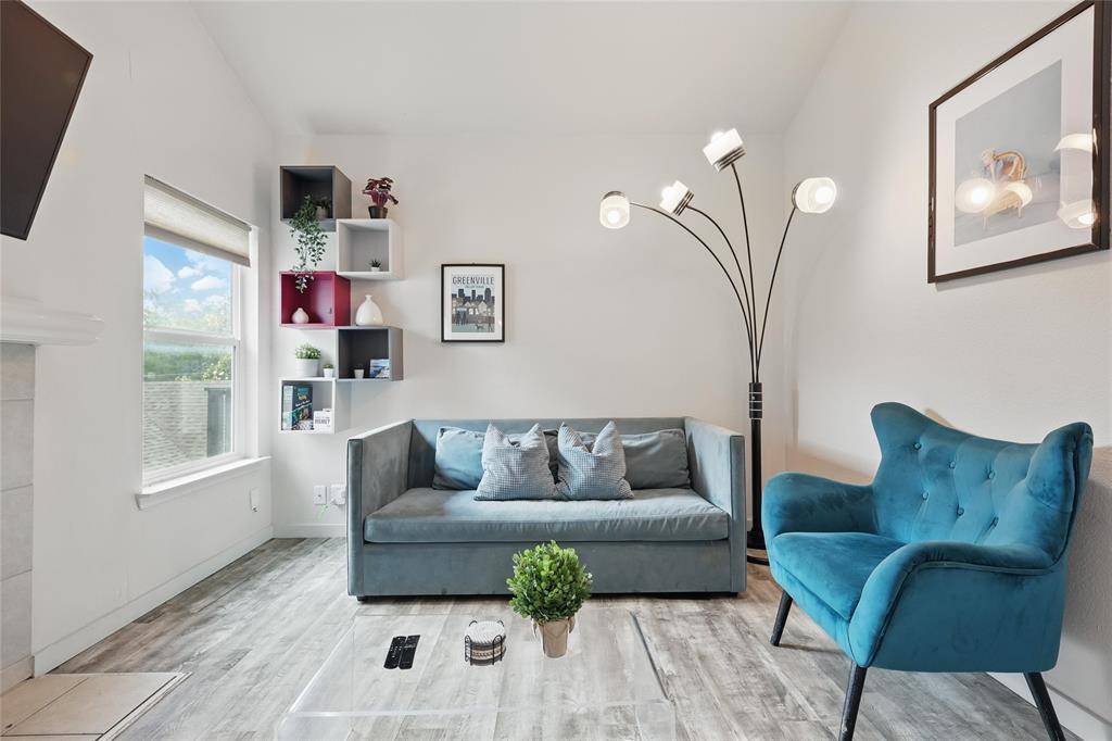 Dallas, TX 75206,5963 Ross Avenue #202