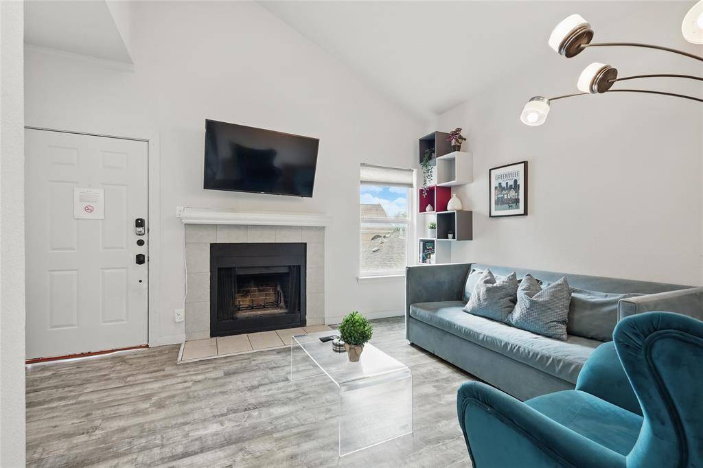 Dallas, TX 75206,5963 Ross Avenue #202