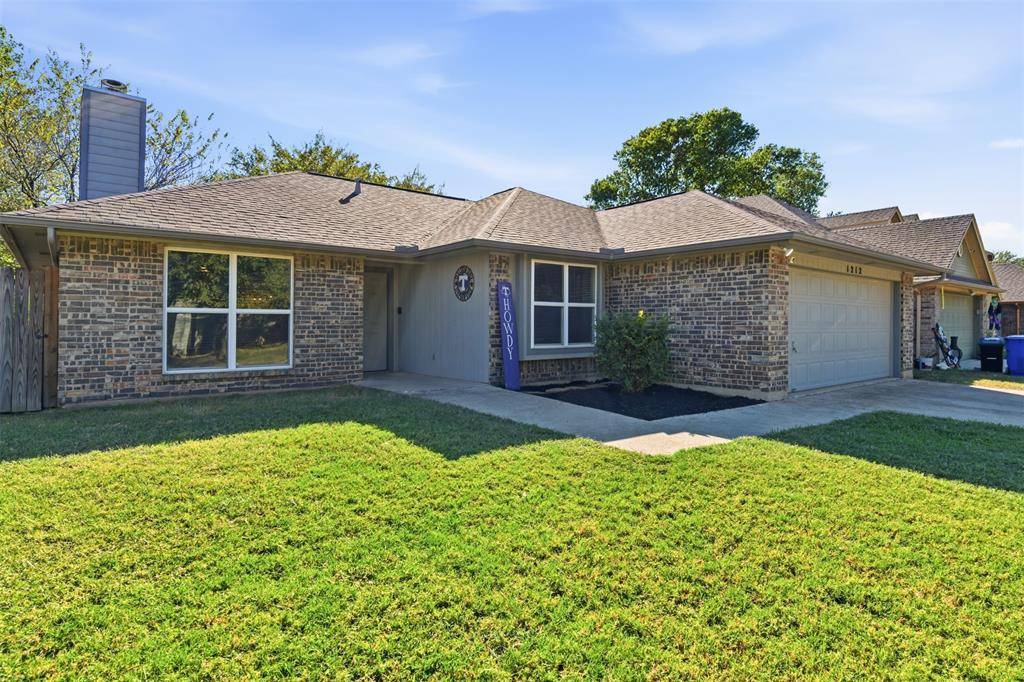Azle, TX 76020,1212 Eagle Lake Drive