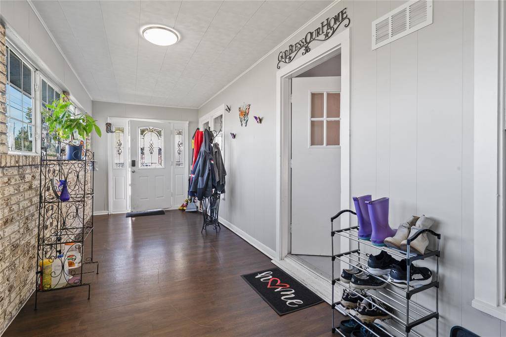 Cleburne, TX 76033,1223 Country Club Road