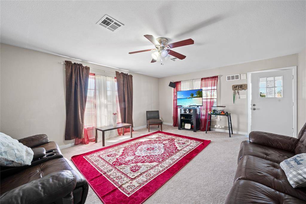 Cleburne, TX 76033,1223 Country Club Road