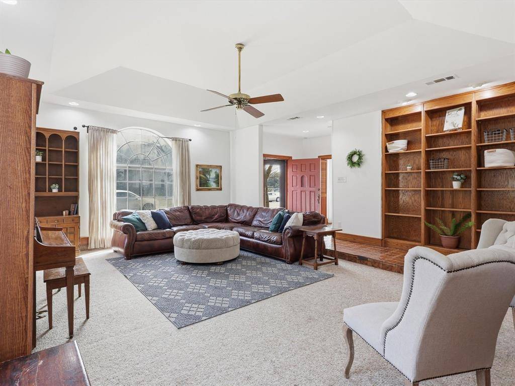 Lancaster, TX 75146,333 S Centre Avenue