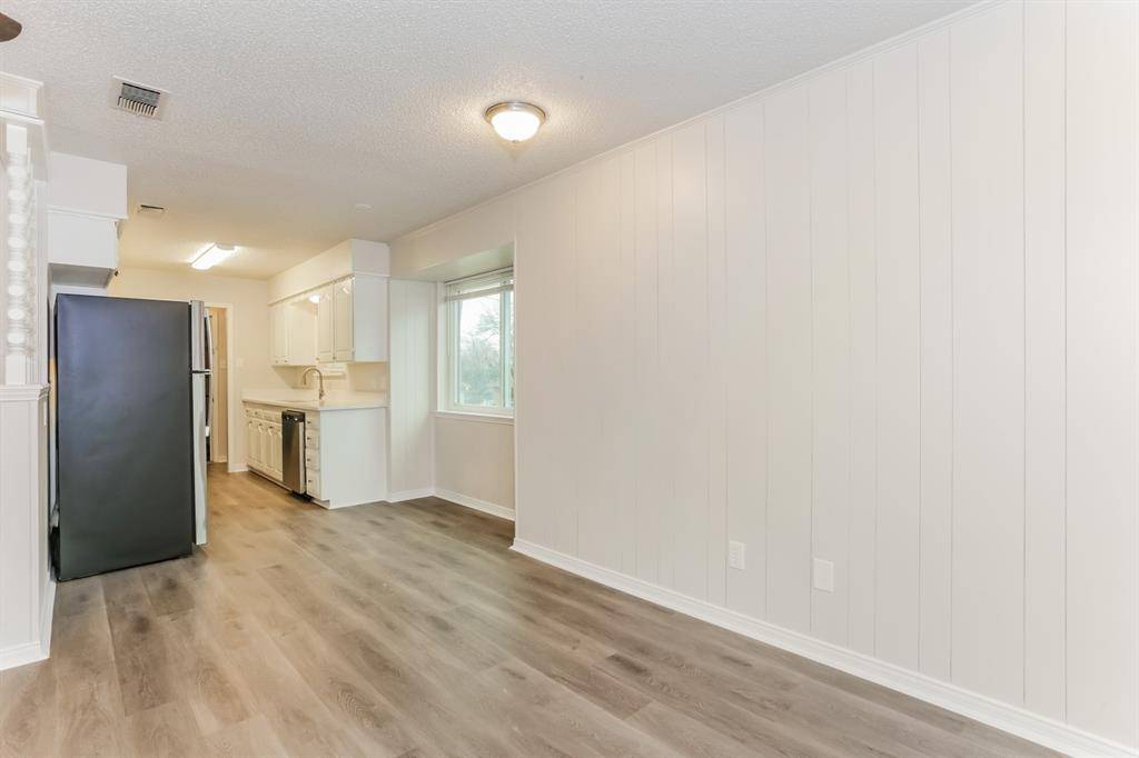 Desoto, TX 75115,328 Bennett Circle