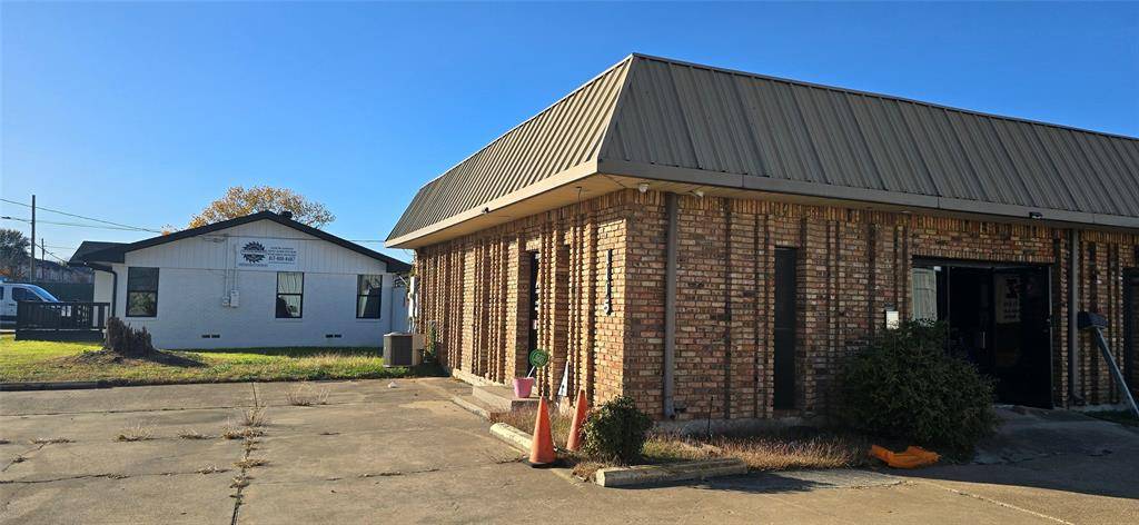 Arlington, TX 76015,1115 California Lane