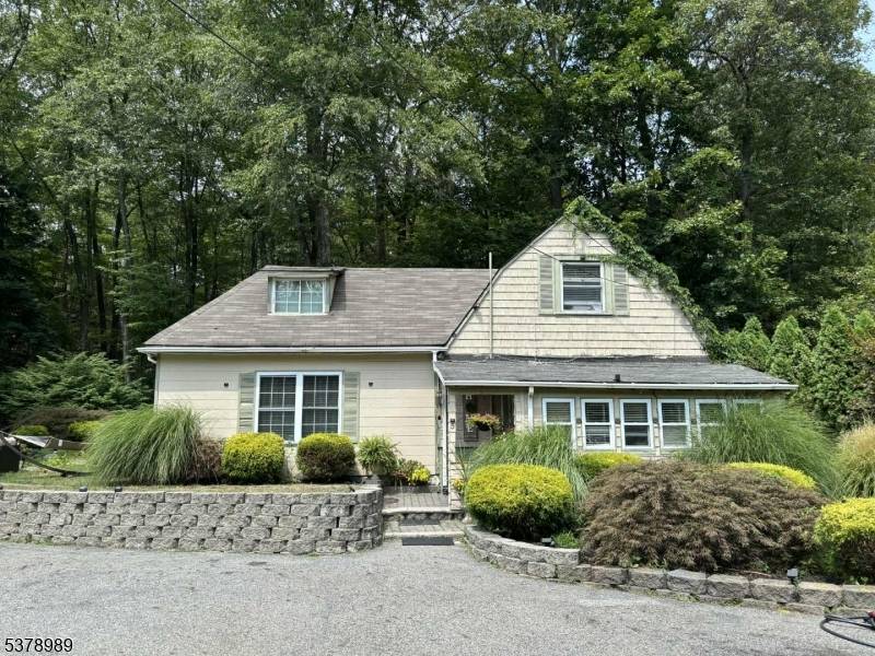 Kinnelon Boro, NJ 07405,5 Old Gormley Ln