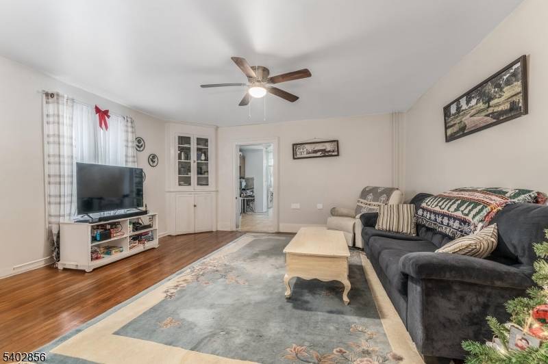 Clinton Town, NJ 08809,61 and 63 W Main St