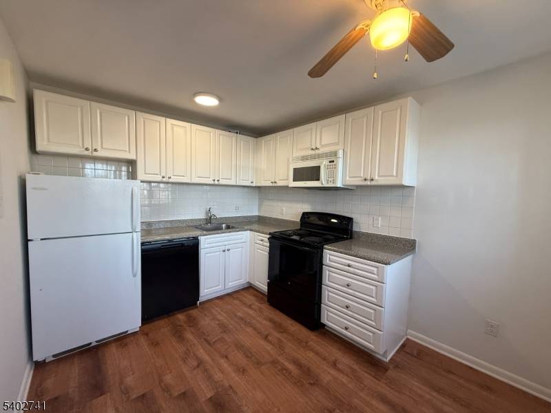 Montclair Twp., NJ 07042,35 So Willow St B5 #B5