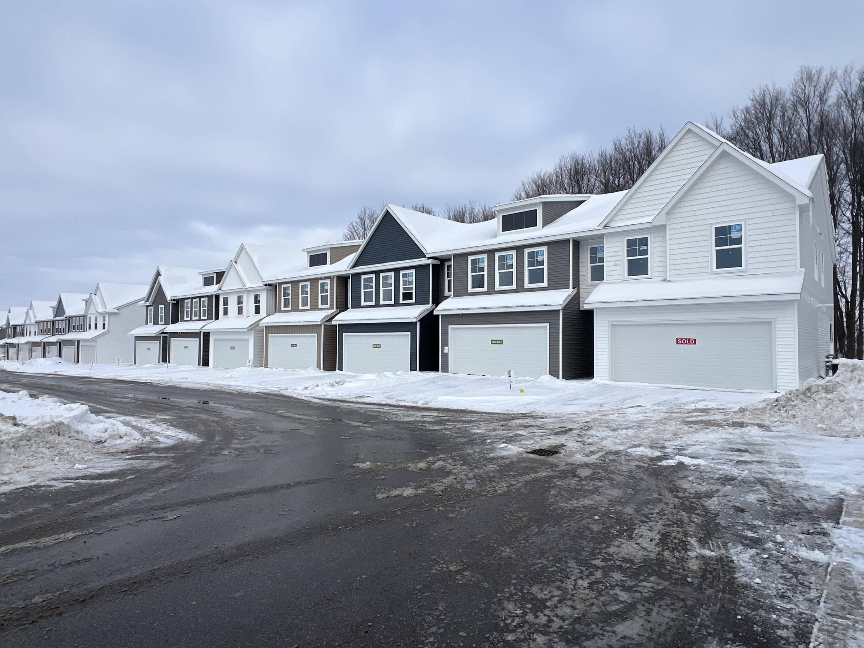 Wyoming, MI 49418,3329 Kings River ST SW #45