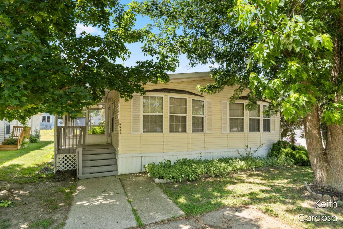 Caledonia, MI 49316,6633 Millstone DR SE