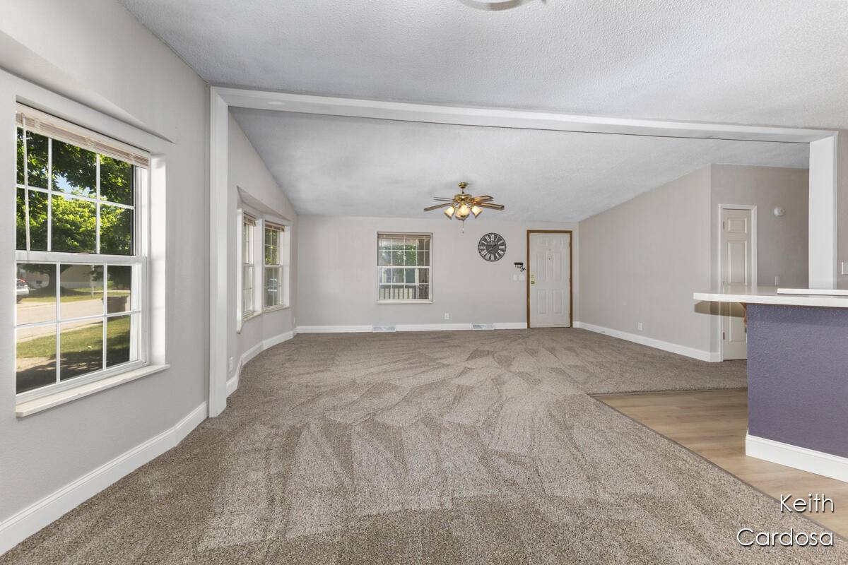 Caledonia, MI 49316,6633 Millstone DR SE