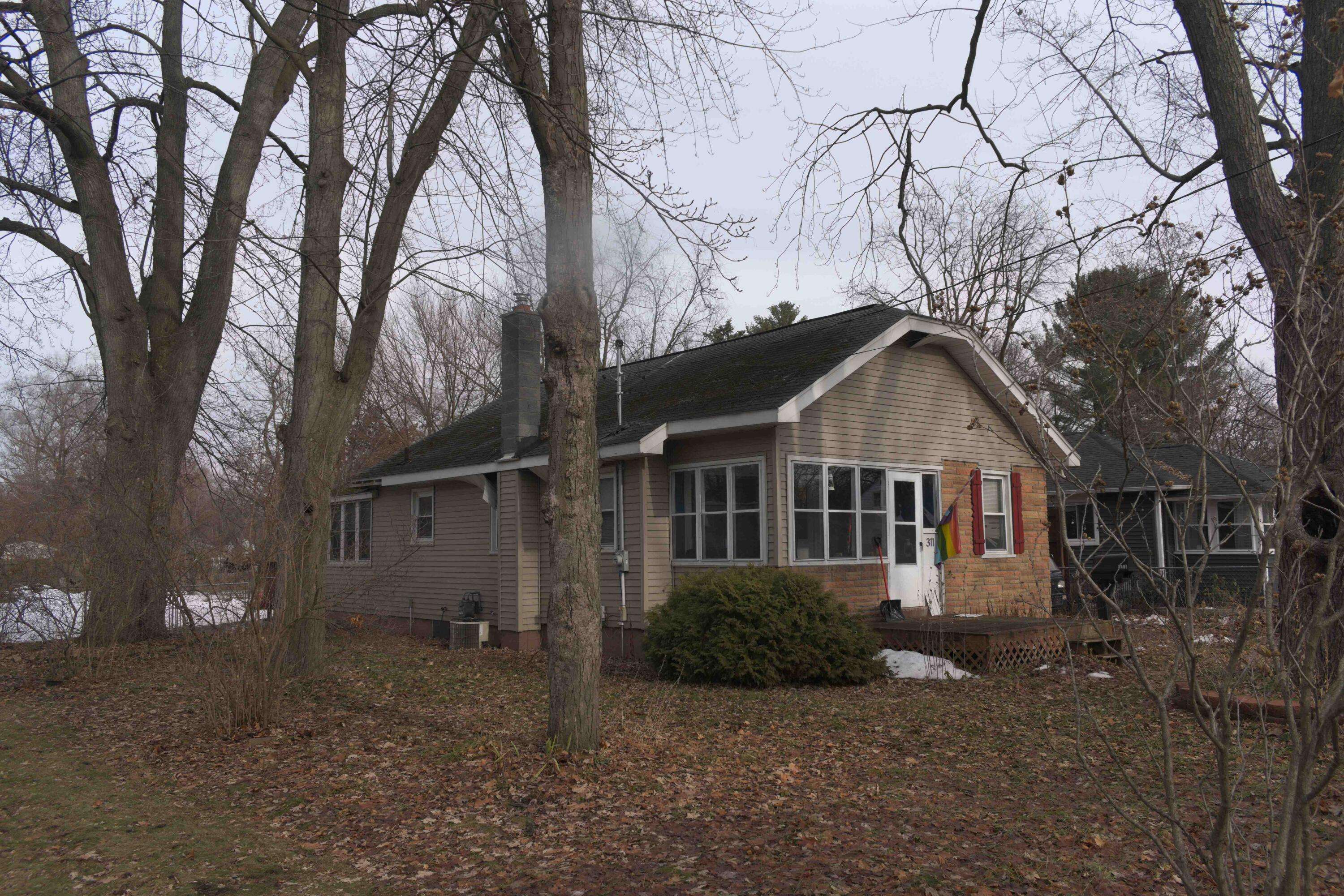 Kentwood, MI 49548,311 Farnham ST SE