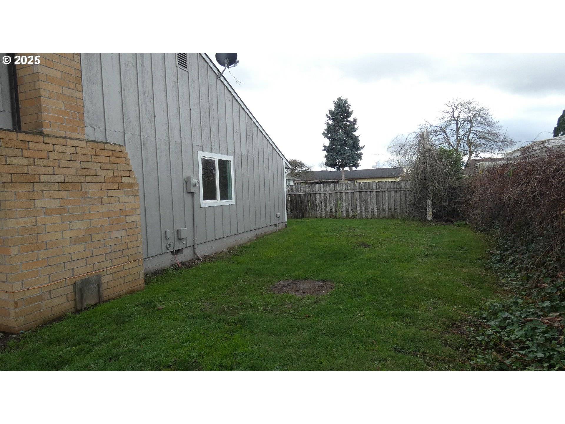 Independence, OR 97351,1123 E ST