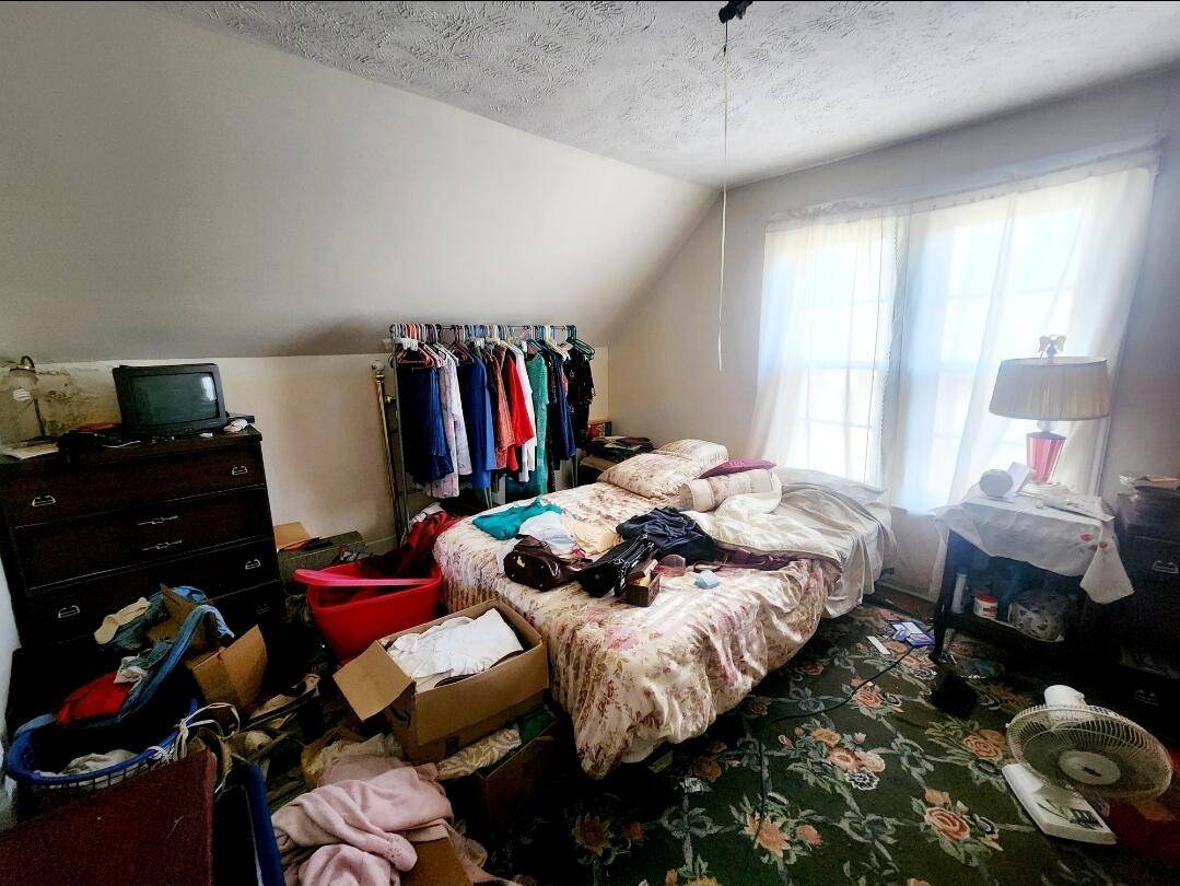 Hartford, MI 49057,227 N Edwin ST