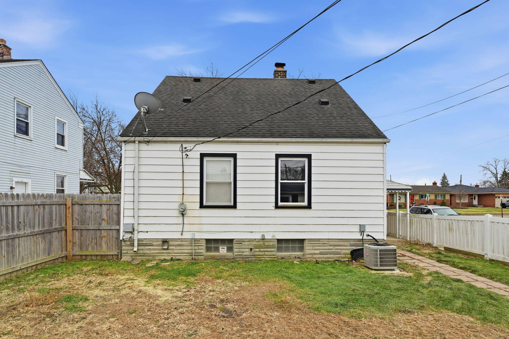 Lincoln Park, MI 48146,2194 Leblanc ST