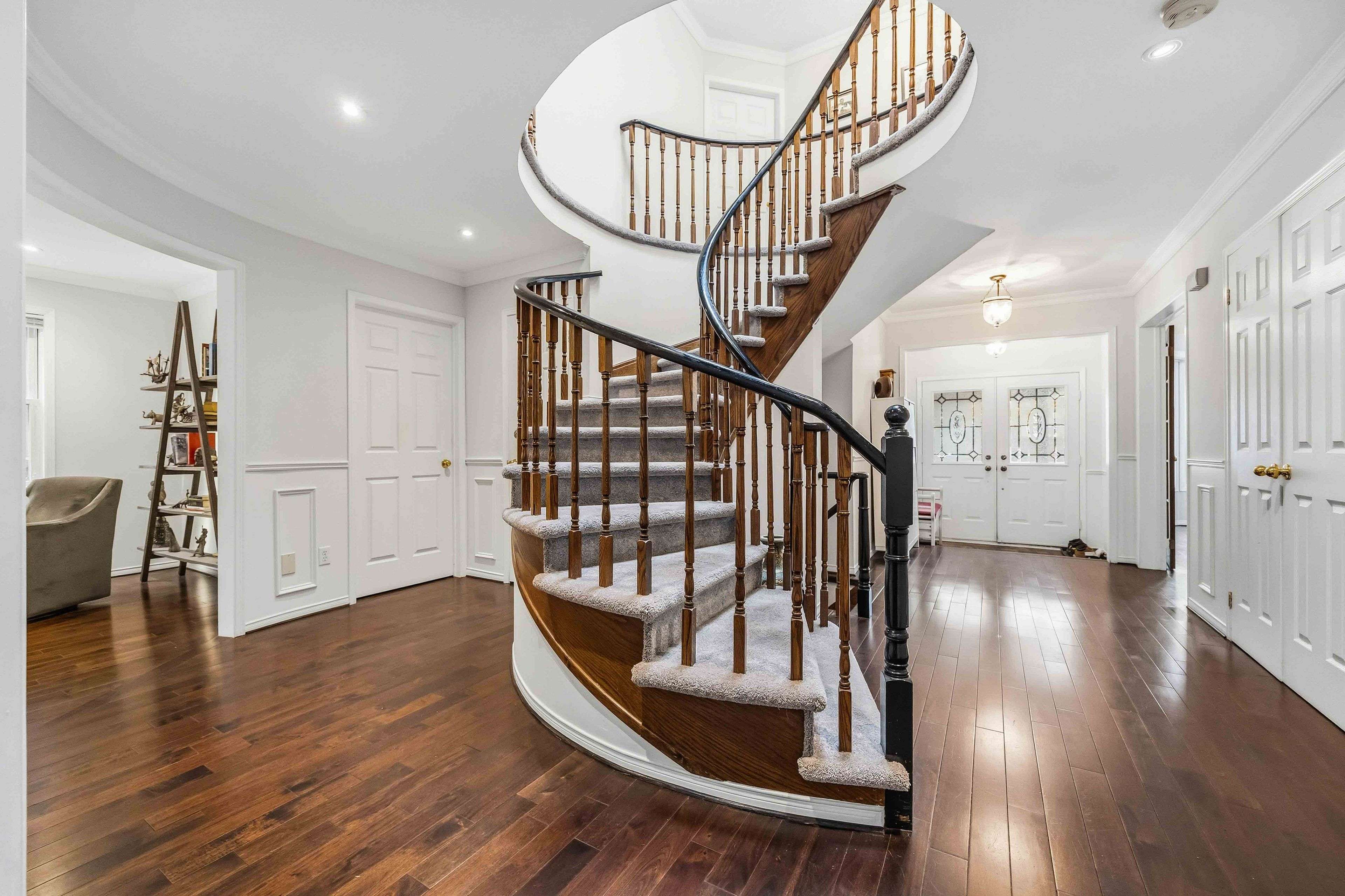 Pickering, ON L1X 2S3,903 Alanbury CRES