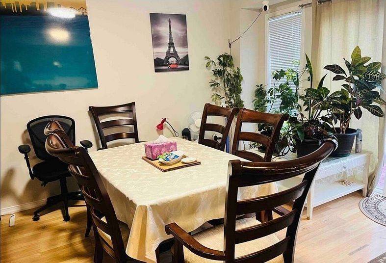 Ajax, ON L1Z 0N8,44 Lloydminster AVE