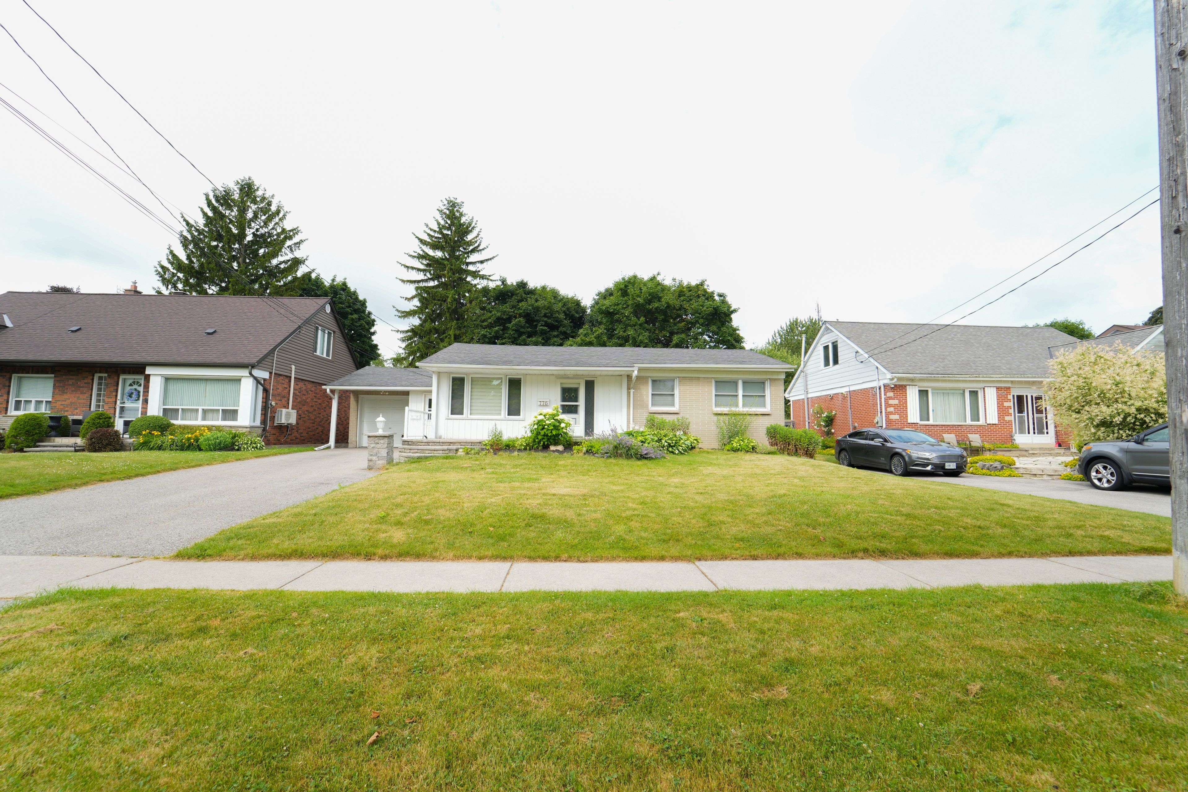 Oshawa, ON L1G 5J7,776 Grierson ST