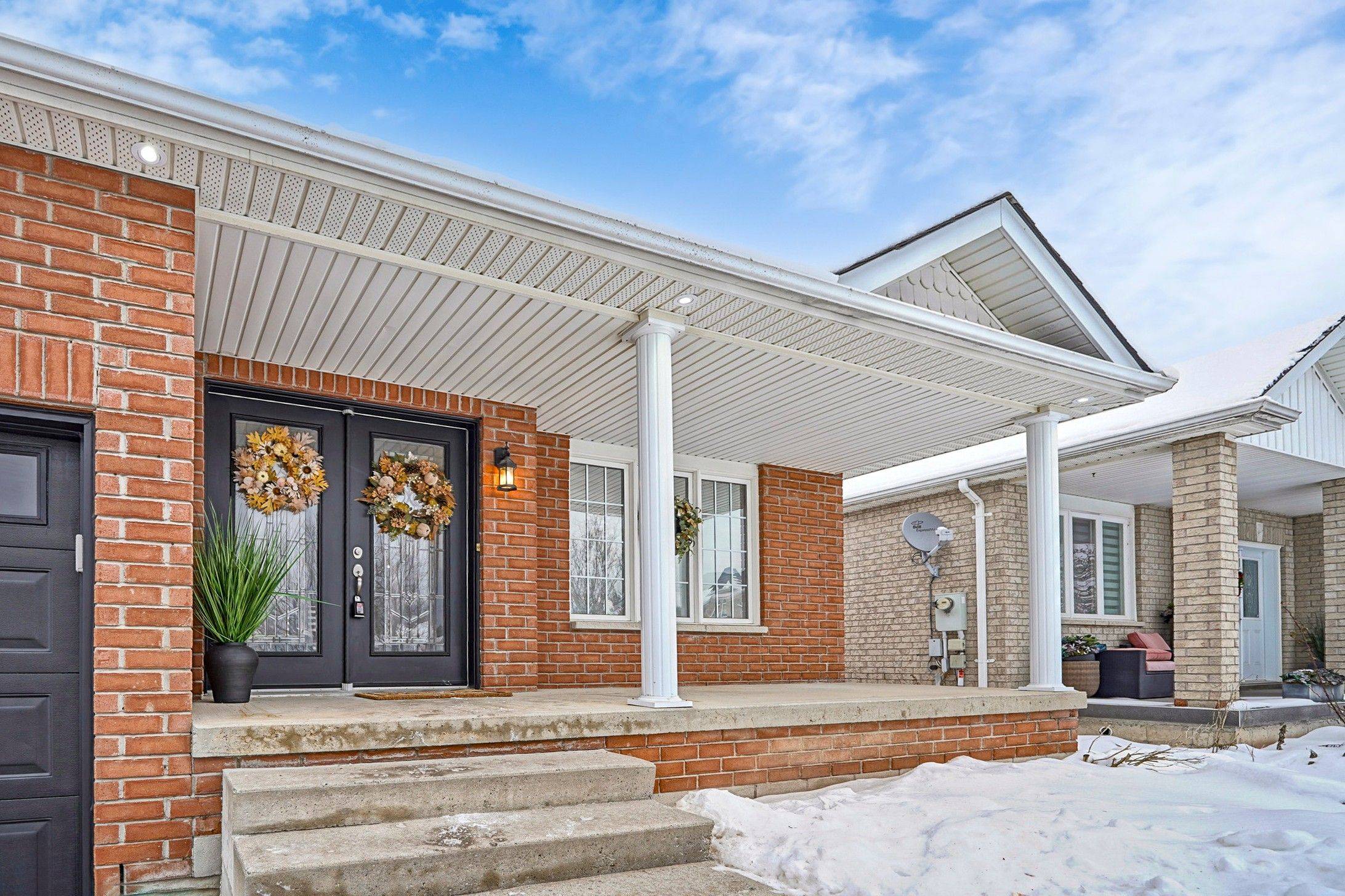 Clarington, ON L1B 1N7,66 William Jose CT