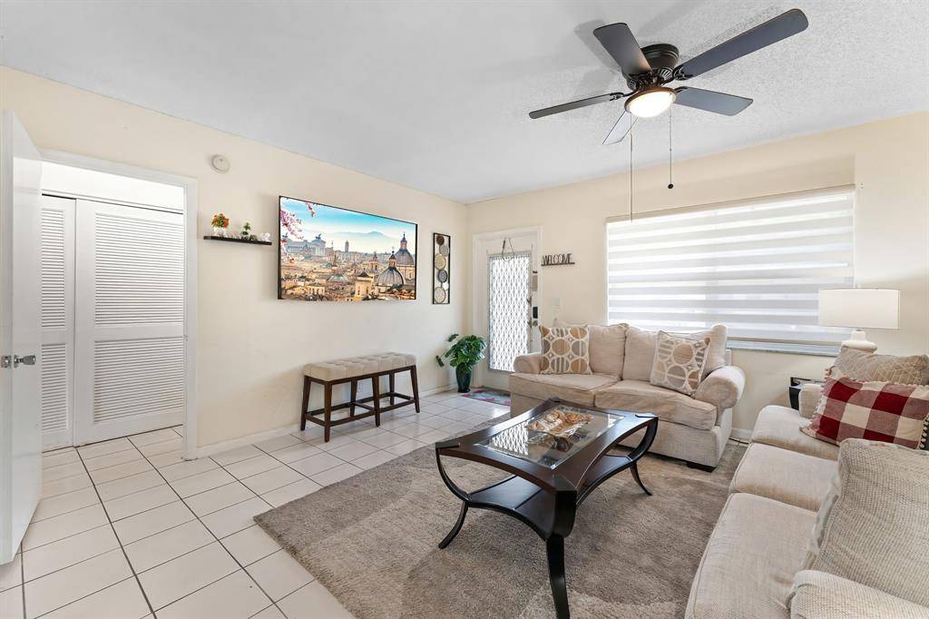 Margate, FL 33063,7610 NW 1st St #204