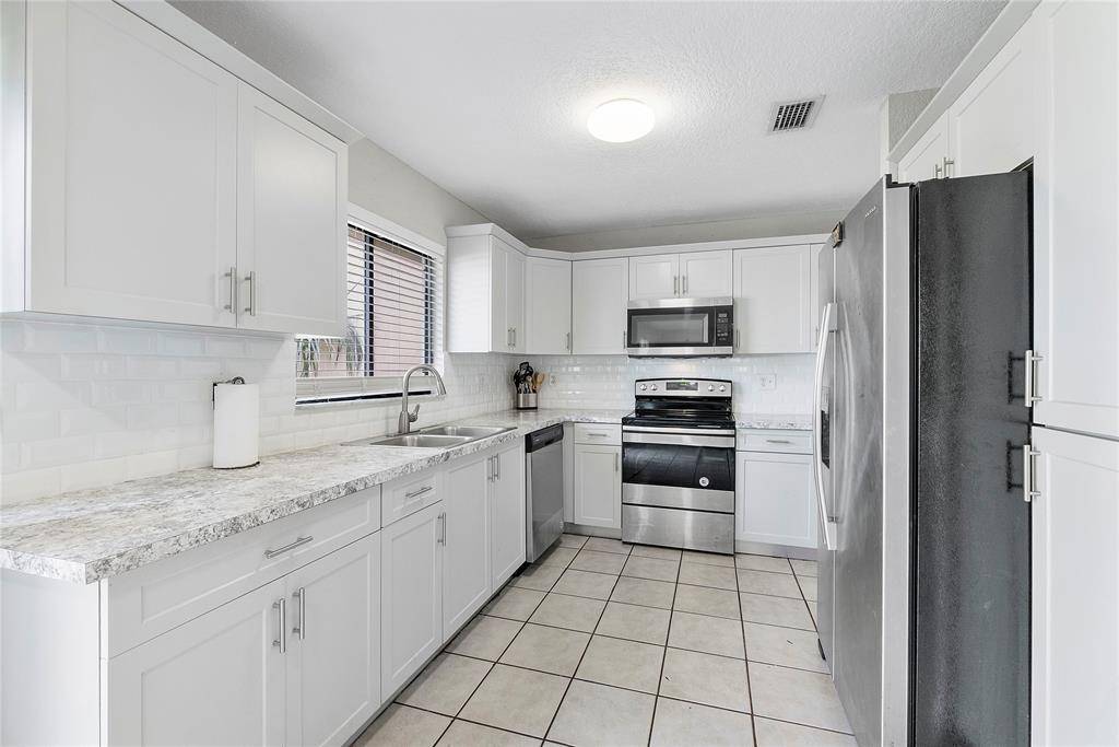 Coral Springs, FL 33065,7940 NW 37th Dr