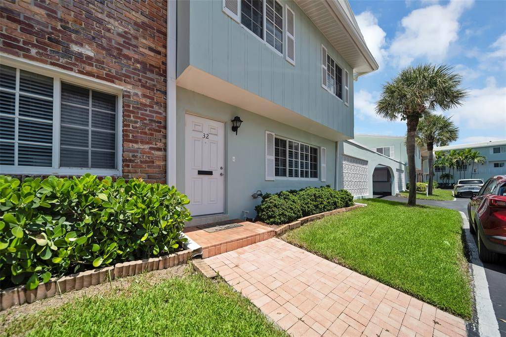 Lauderdale By The Sea, FL 33308,5400 N Ocean Blvd #32