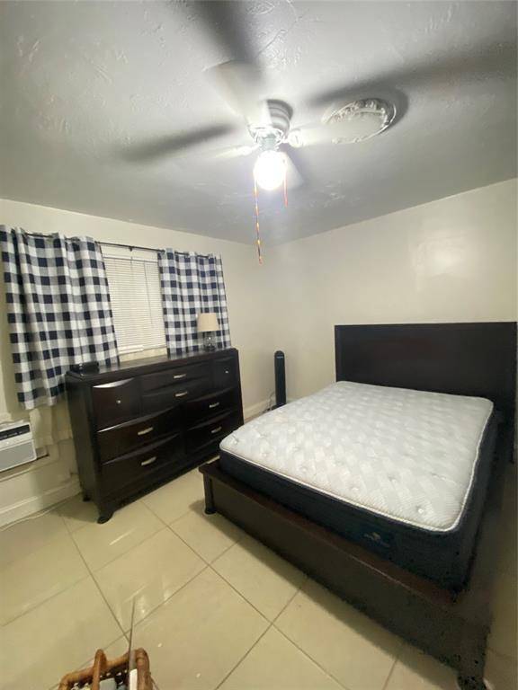 Fort Lauderdale, FL 33334,1437 NE 56th St #3