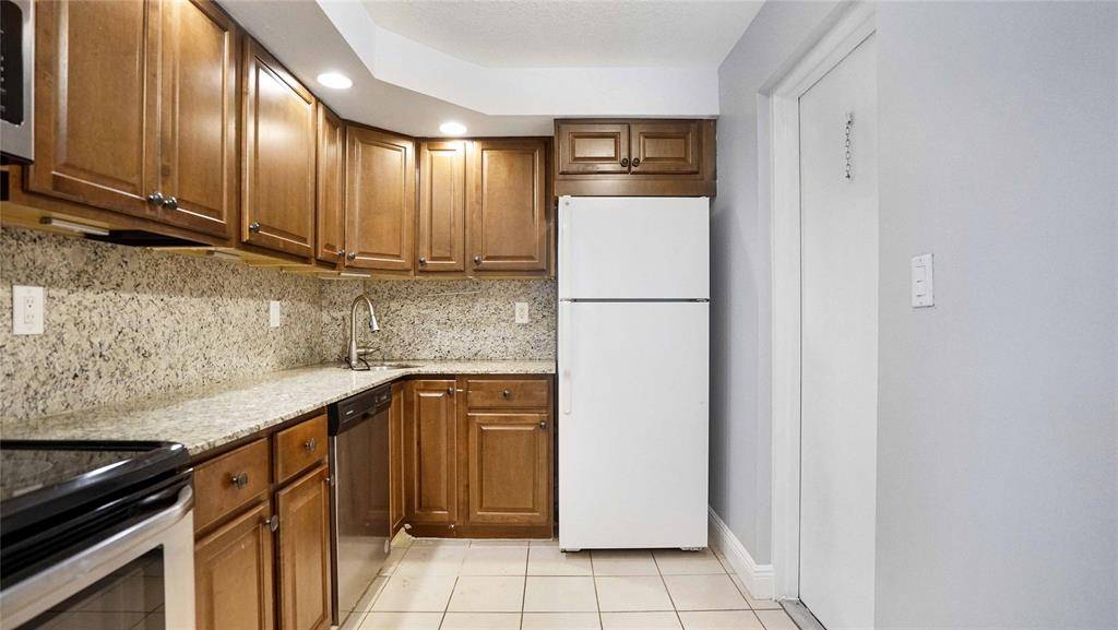 Oakland Park, FL 33309,3111 OAKLAND SHORES DR #F108