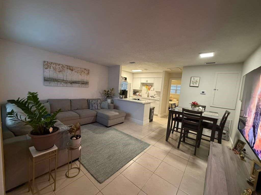 Vero Beach, FL 32960,1886 41st Ave #4